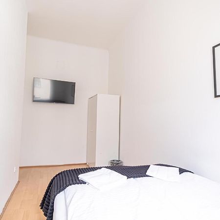 Sweet 3Br Shared Apt Near Wiener Stadthalle & Central Экстерьер фото
